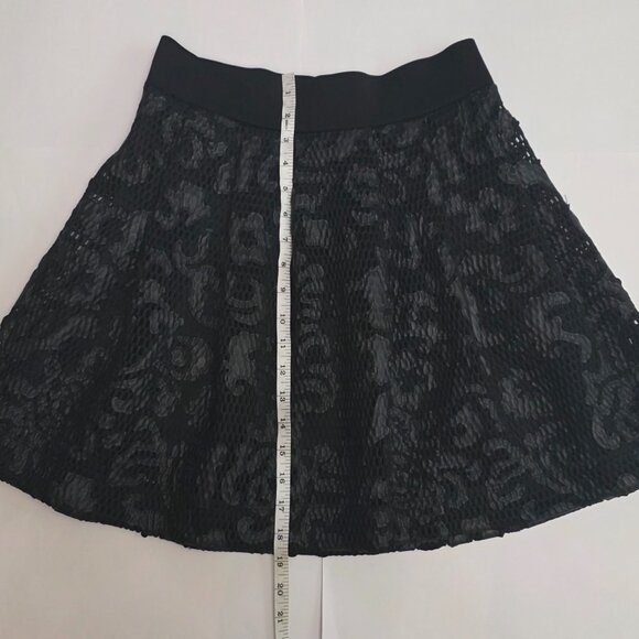 Express Lace Box Pleated Mini Skirt - Picture 8 of 10